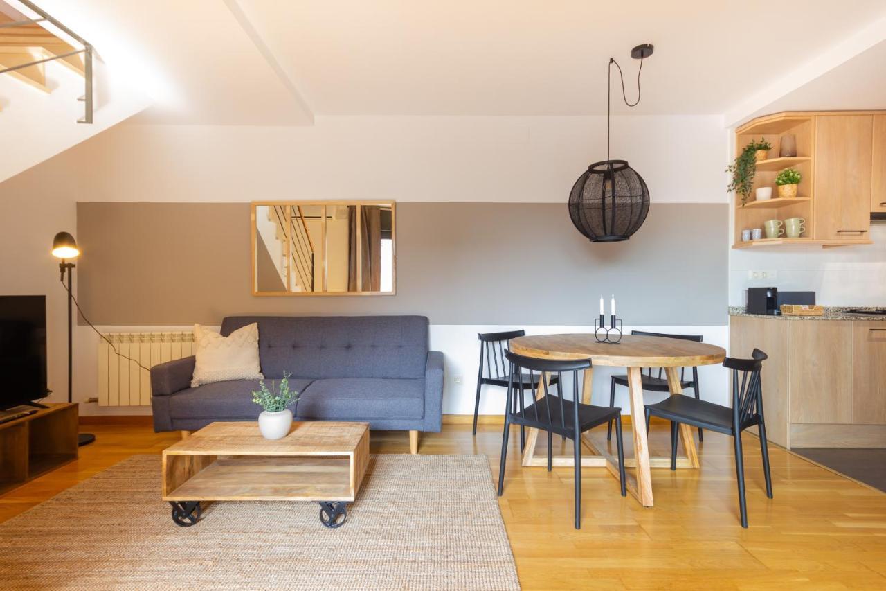 Elegante Duplex En Terrassa, Barcelona Apartman Kültér fotó