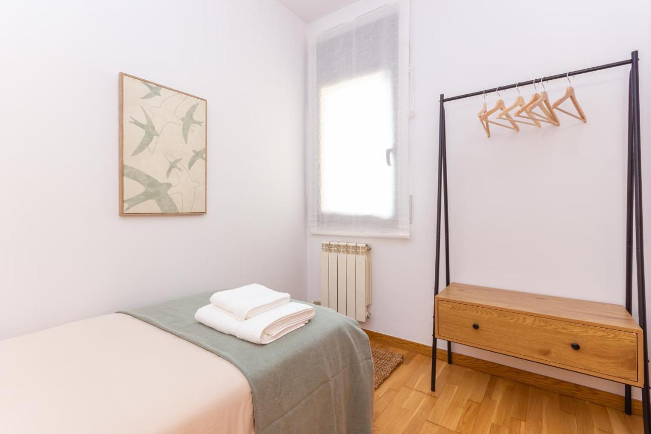 Elegante Duplex En Terrassa, Barcelona Apartman Kültér fotó